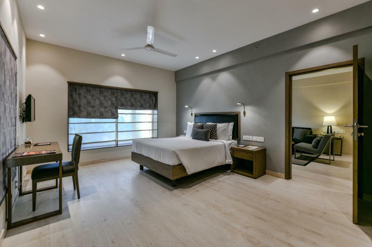 Sun-N-Sand Suites, Ширди Экстерьер фото